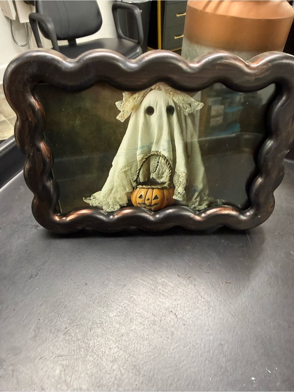 Lacey trending ghost picture frame approximately 7 x 5“